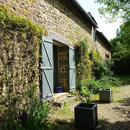 Le Domaine *